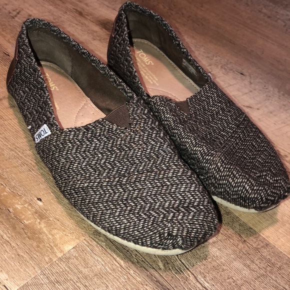 Toms - Picture 3 of 4